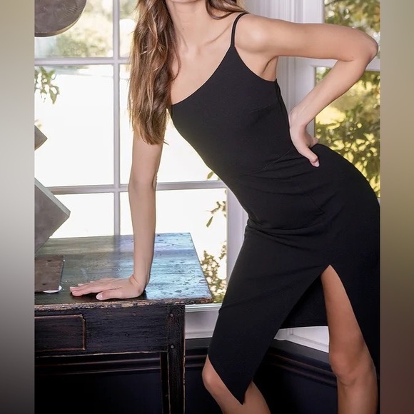 NWT Lulu’s Shape the Night Black Asymmetrical Midi Dress - Picture 4 of 7